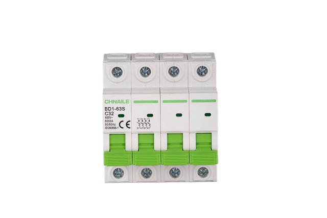 Heavy-Duty 4P AC Miniature Circuit Breaker 32A 6kA for Data Centers & HVAC