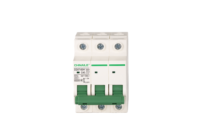 High-Performance 3P AC Miniature Circuit Breaker 40A 6kA for Commercial Refrigeration & Pumps